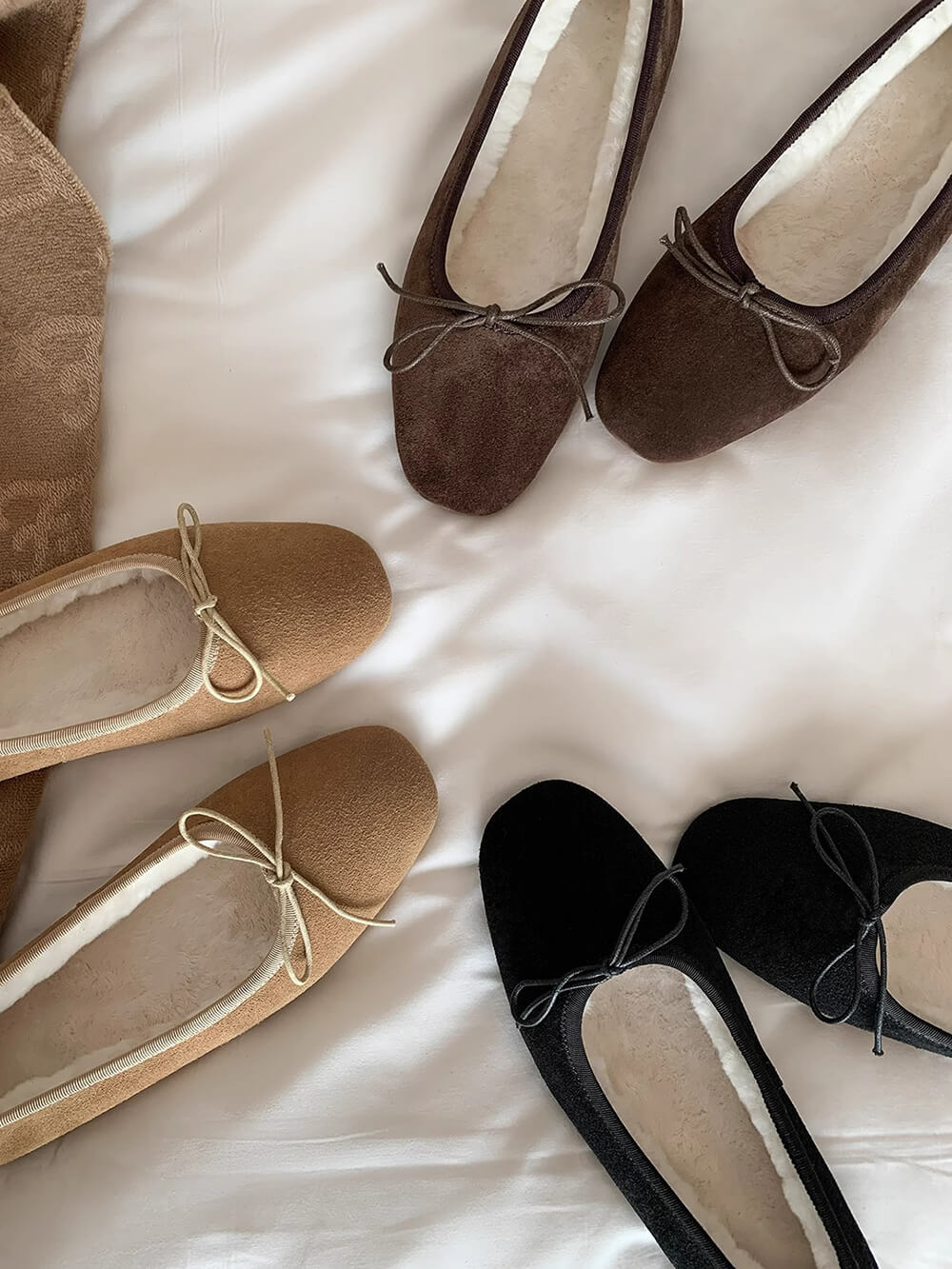 Suede Bow Ballet Shoe V57618