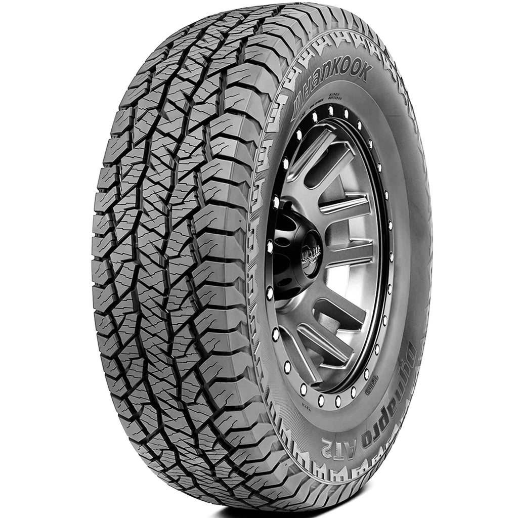 255/70R18 113T Tire M946597