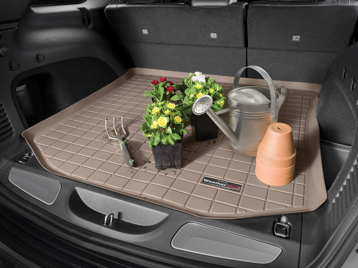 Black Cargo Liner E24660