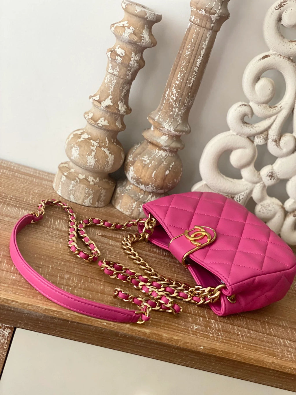 Small Hobo Bag Gold Hardware Pink O222244